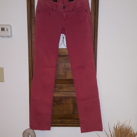 $5 ITEM. X2 Zelda Skinny jeans. MUST BUNDLE WITH OTHER ITEMS - Picture 3 of 8